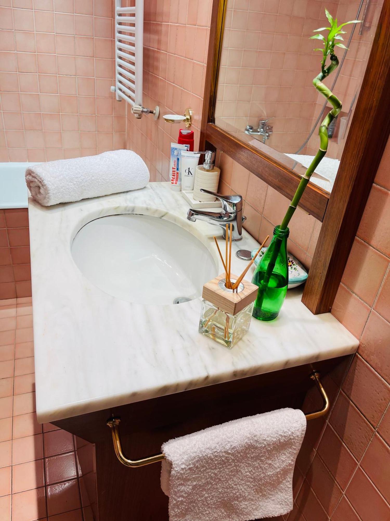 Bed and Breakfast Holiday Colosseum Рим Экстерьер фото